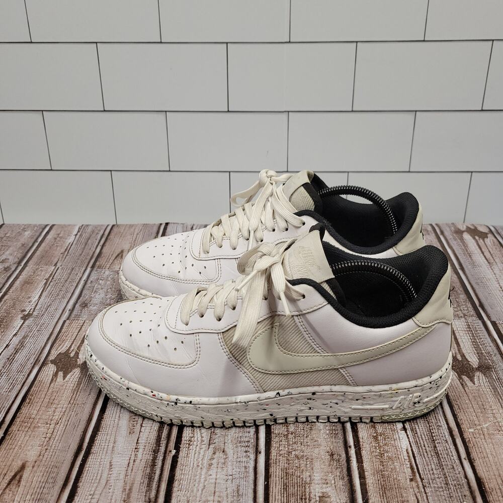 Nike White Cream Low-Top Athletic Sneakers